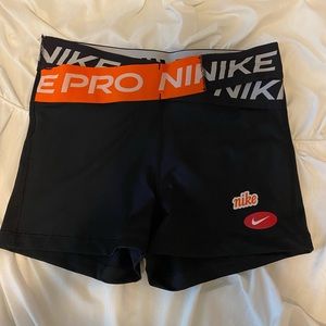 Nike pro shorts crossband